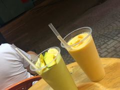 -Bánh Mì Huynh Hoa