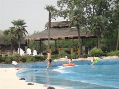 -金孔雀温泉旅游度假村