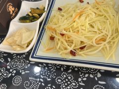 -八两八金·莱芜特色炒鸡(市南漳浦路店)