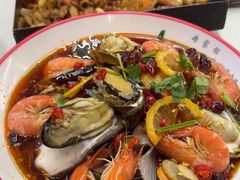 -老东镇啤酒屋海鲜加工·蒸汽海鲜·海鲜烧烤(台东店)