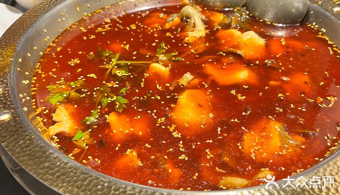 武汉美食|美蛙鱼头青山这家店味道好!