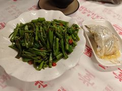 -堂瓦里·33年传统赣菜(第一街区店)