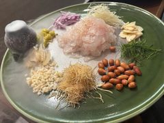 -得意咚瓜·顺德鱼生·冬瓜火锅(深圳首店)