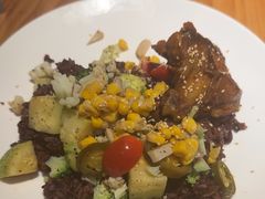 -POKEE VIA&Brunch·维娅(重庆来福士店)