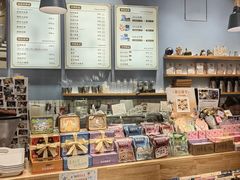 -猫的天空之城概念书店(杭州南宋御街店)