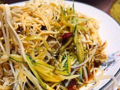 -老码头黑皮肘子锅包肉熏酱水饺(文政街店)