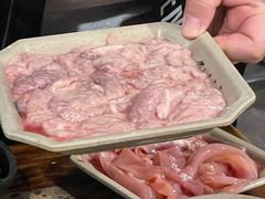 滑肉-化龙桥九宫格火锅(清水河店)