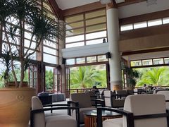 -亚龙湾喜来登·美景台大堂吧