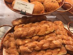 -罗森尼娜(德思勤店)