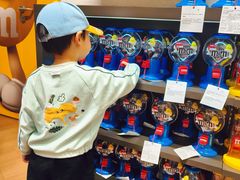 -m豆巧克力世界(上海世茂广场店)