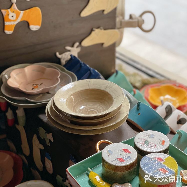 草场地｜兼容市井生活与精神面包的艺术村