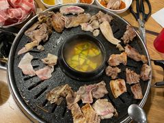 -江南猪肉商会无限续吃(弘大店)