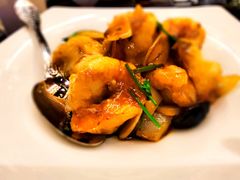 黑蒜大千爆虾球-北京四季酒店·采逸轩