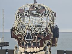 -北戴河碧螺塔海上酒吧公园