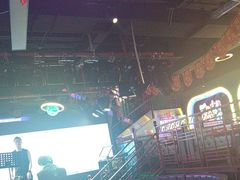 -路边边.炒菜烧烤.音乐餐厅(良乡长虹店)