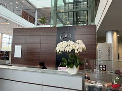 -天津波士信达奔驰4S店(卫津南路店)