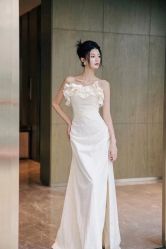 -曼青婚纱礼服馆