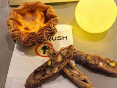 -HOT CRUSH趁热集合·现烤面包(上海环球港店)