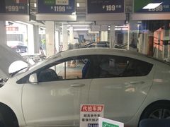 -蜂鸟快修喷漆钣喷汽修旗舰工厂(军工路店)