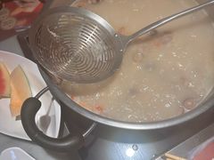 -尚尚仙·酸汤猪手·猪肚鸡火锅(华联万柳购物中心店)