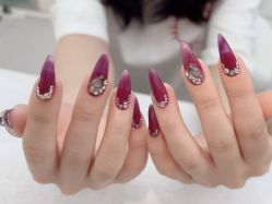 -赢韵美甲美睫瑞士净斑中心