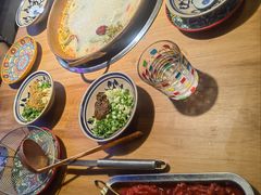 -洱火云南酸菜牛肉火锅(石景山当代商城店)