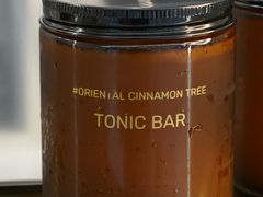 白皮书-仝TONIC·BAR(长乐路店)