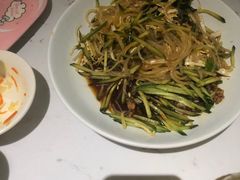 -关东小磨东北菜(漕河泾印象城店)