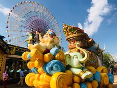 -七彩云南欢乐世界