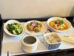-玥奢国际母婴护理中心(滨江宝龙店)