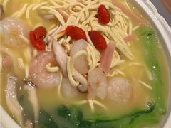 -桂满陇·蟹黄小笼汤包(中山公园店)