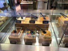 面包甜点陈列柜-麦当劳(新王府井店)