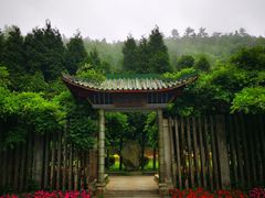 -庐山风景区花径公园