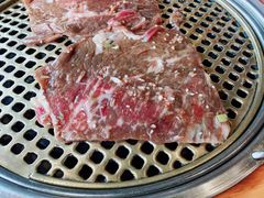 -唯成•韩国炭火烤肉 유성고기