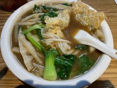 -牛八宝桂林米粉(八里庄店)