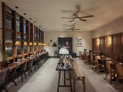 大堂-银米·云南传统过桥米线(双廊黑金冠店)