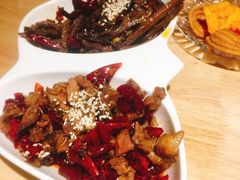 -兔行天下-鸿鹤鲜锅兔(中海国际店)