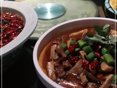 -盐帮食坊•小河帮川菜(四川师大店)