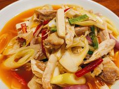 新疆椒麻鸡-纳瓦新疆菜(银都店)