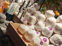 -雍容荟帝王蟹活龙虾展台自助(IFS黑金店)