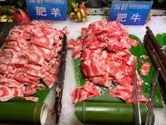 肥牛-领鲜活海鲜榴莲自助火锅(东门店)