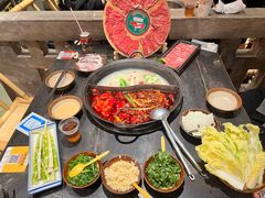 -周小明火锅(黑金冠社区店)