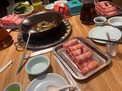 -茸梅路右拐龙虾-农家菜(松江店)