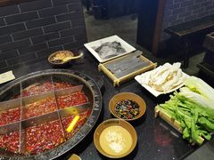 -宽板凳老灶火锅(南礼士路店)