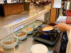 -岷山饭店-芝芝自助餐厅