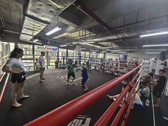 -FIGHTMAN格斗俱乐部(长宁临空店)
