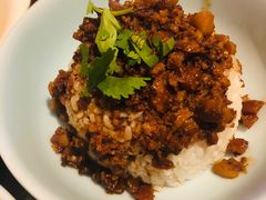 卤肉饭-度小月(百老汇美食街店)