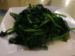 -维吾尔餐厅(宜山路店)