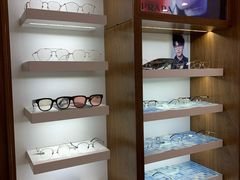 -明月眼镜(三坝店)