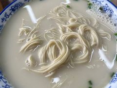 -雪琴面馆富安特色鱼汤面(城中花园店)